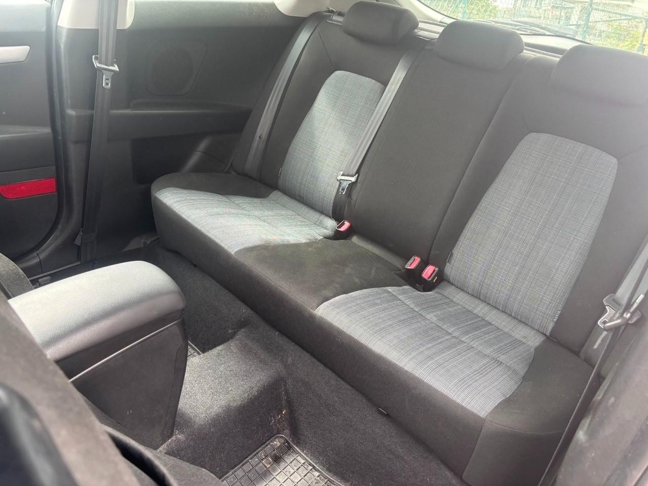 Kia pro_cee'd / ProCeed 1.4 CVVT Seven Stars pro...