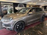 Porsche Cayenne S Hybrid NAVI/LED/LEDER/KAMERA!! - Porsche Cayenne in Bochum