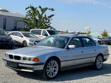 BMW 728 - 3