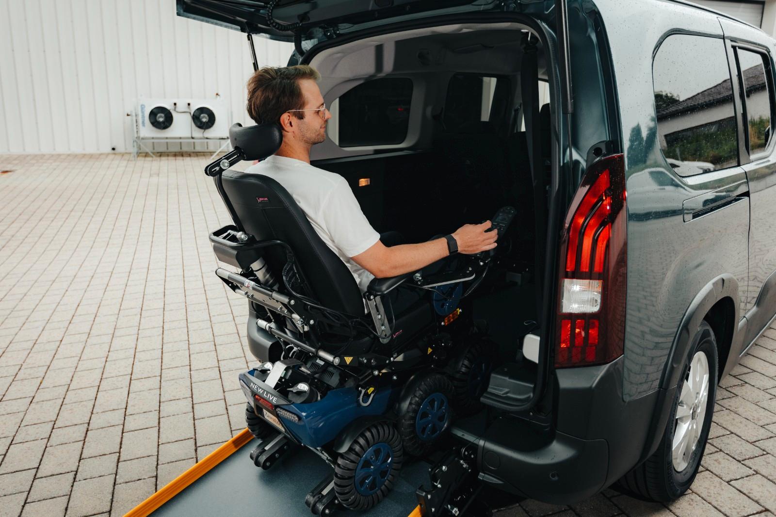 Peugeot L2 mit Rollstuhlrampe sofort Lieferbar!