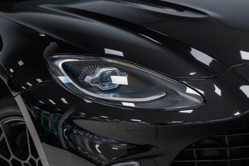 2020 Aston Martin DBX — миниатюра 13