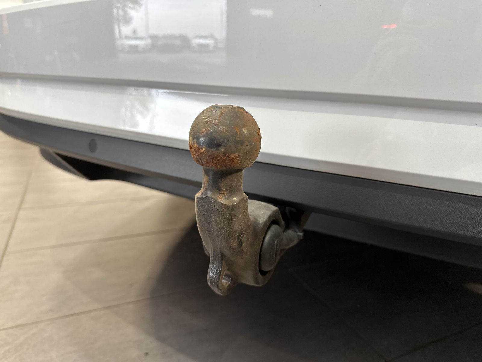 Fahrzeugabbildung SKODA Superb Combi 2.0 TDI DSG Ambition NAV+LED+AHK+VC