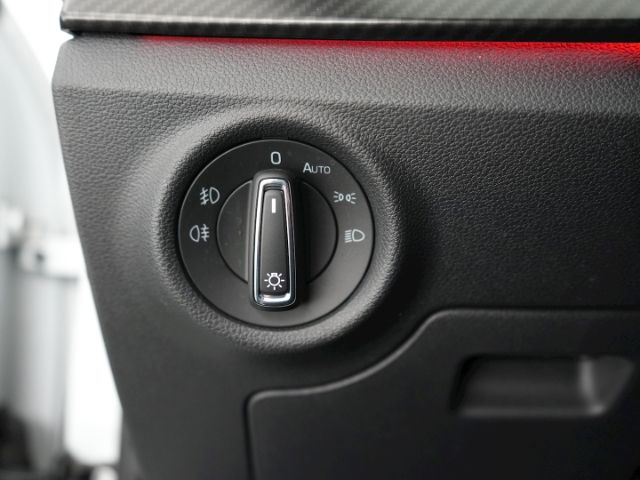 Kamiq MONTE CARLO TSI DSG+NAVI+PANORAMADACH+SITZ
