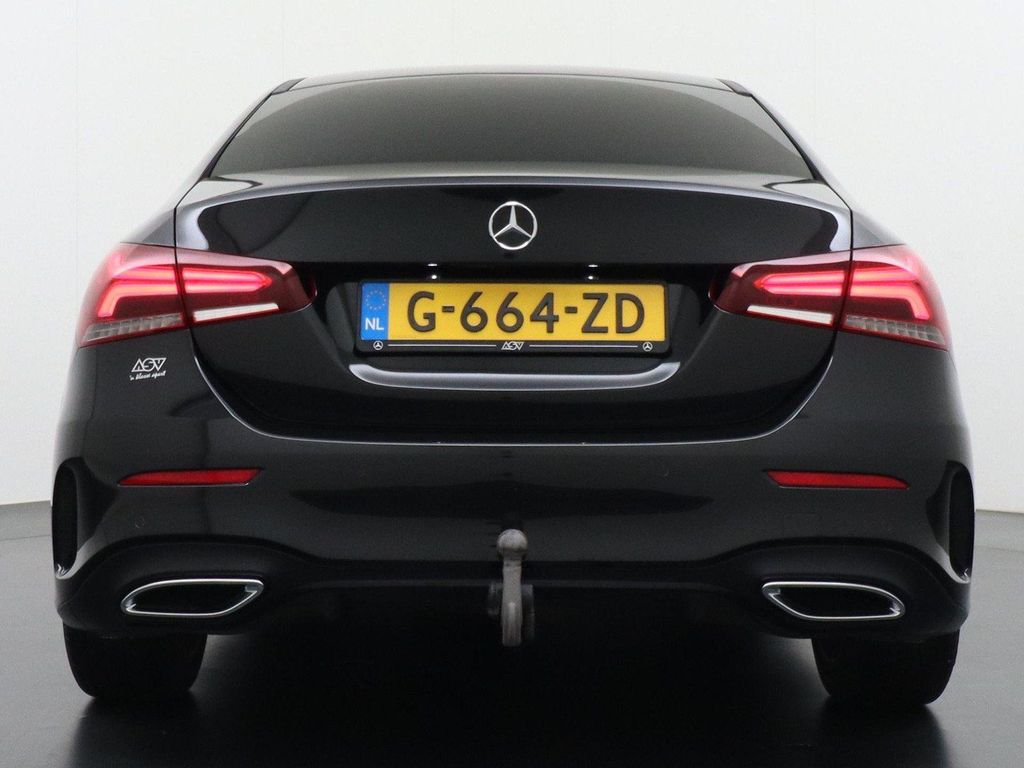 Mercedes-Benz A 200 AMG Business Solution | AHK Wegklapbaar |