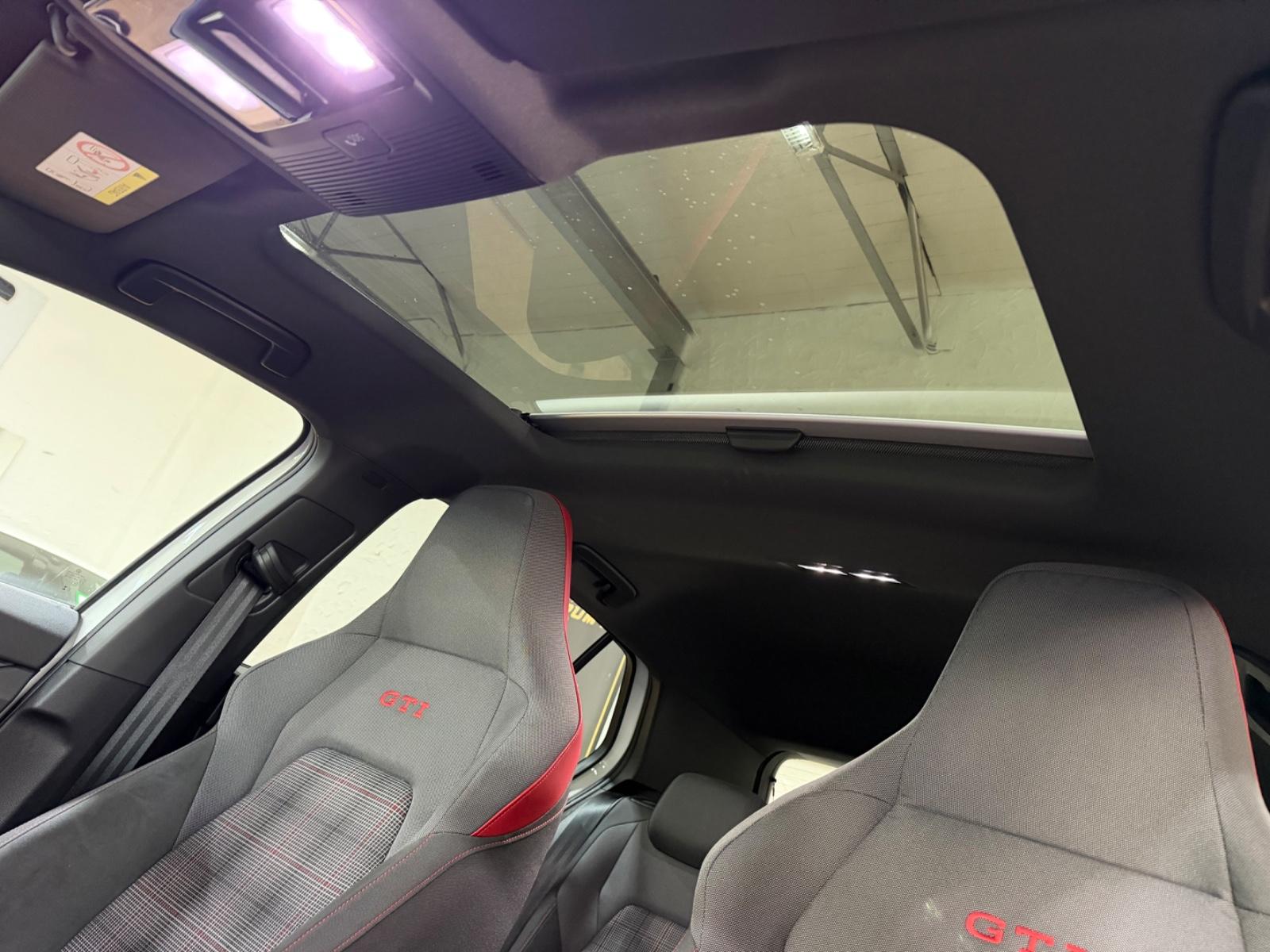 Volkswagen Golf VIII Lim. GTI 2.0 DSG/PANO/CAM/AHK/ACC/IQ, миниатюра 20