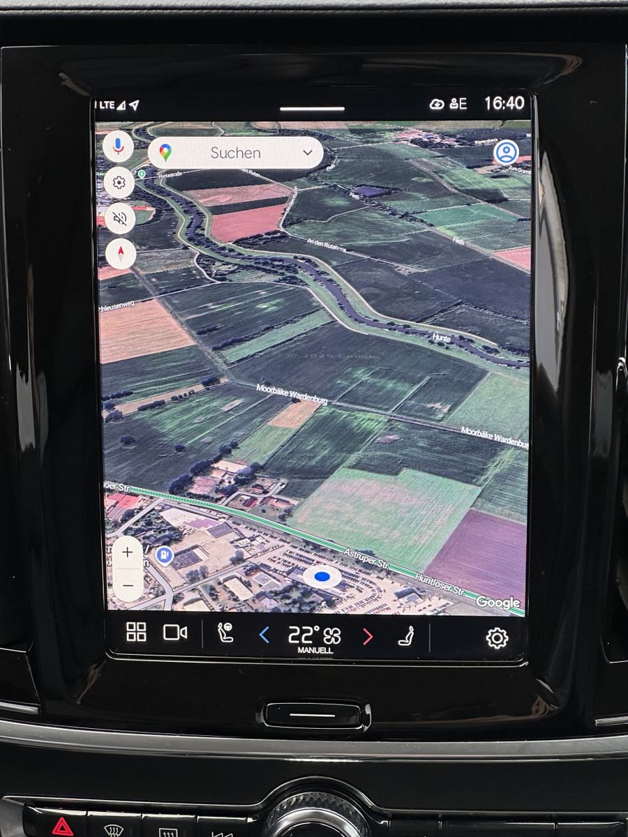 Fahrzeugabbildung Volvo V90 T6 Recharge AWD Plus Dark NAV+LED+AHK+VC+H&K