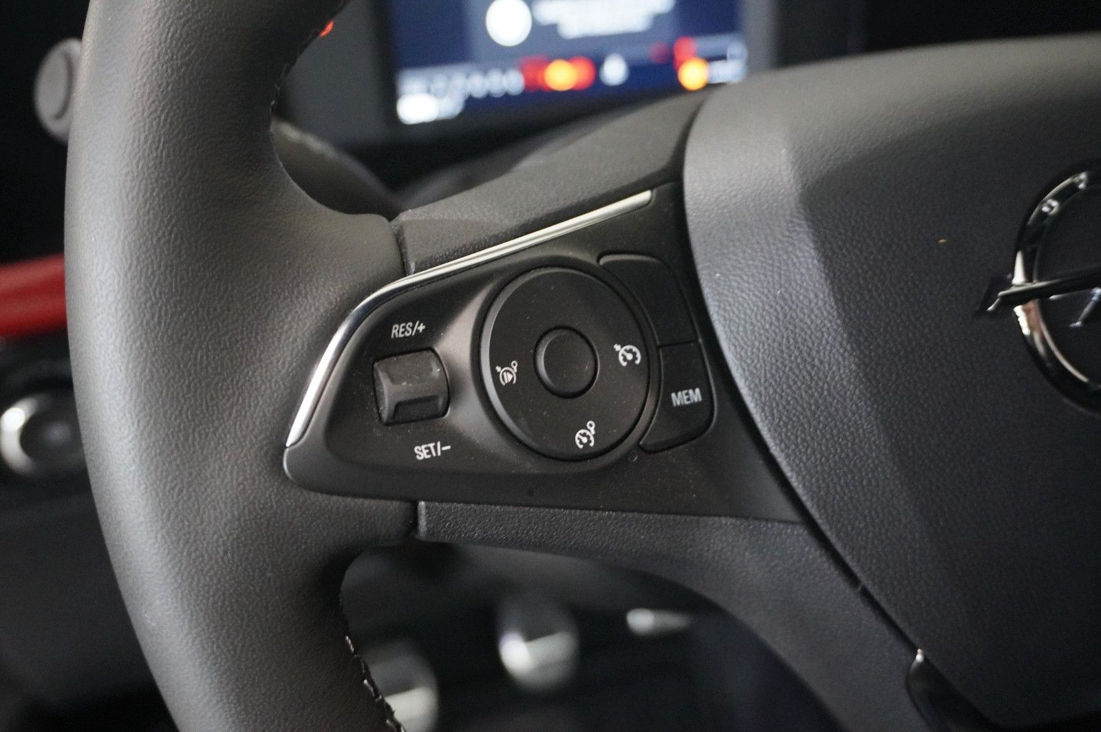Fahrzeugabbildung Opel Mokka GS SPORT 1.2T NAVI/LED/KAMERA/SPORT/VIRT.