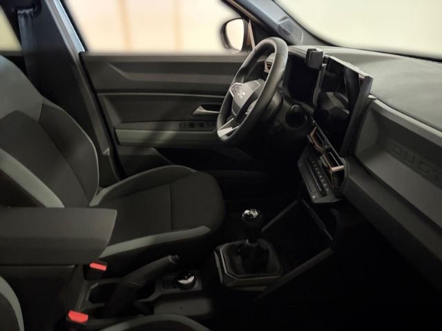 Fahrzeugabbildung Dacia Duster 4x4 Extreme TCe 130HP 4x4 SHZ Digitales C