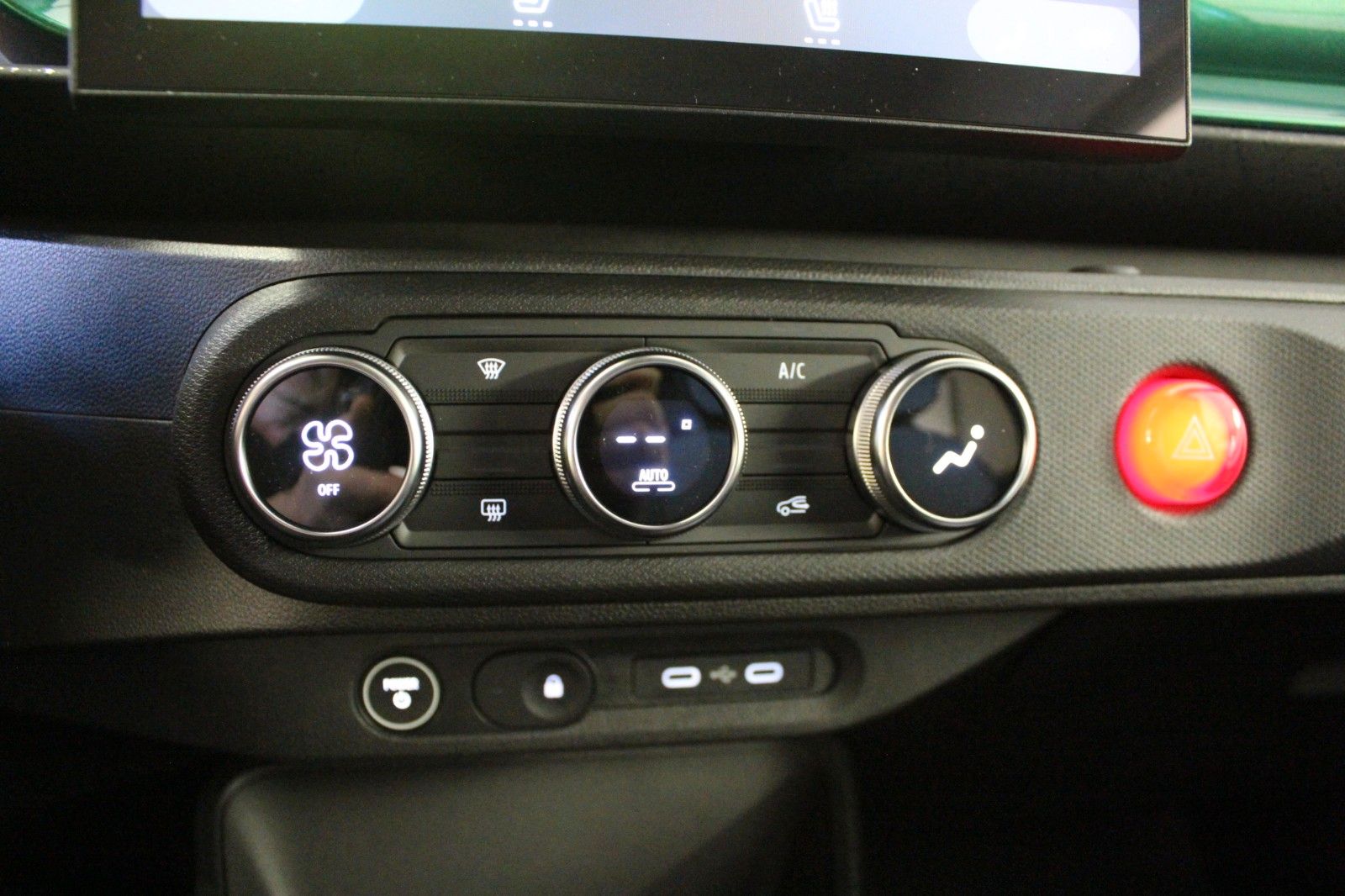 Fahrzeugabbildung Renault Twingo E-Tech 80 Urban Range *Vollausstattung*