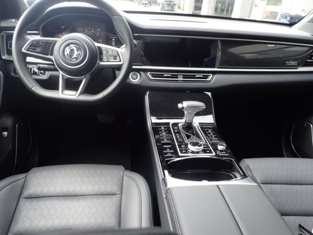 Fahrzeugabbildung DFSK Fengon 7 2.0 GDI 4x4 2,5t AHlast Navi PanoD 7Sit