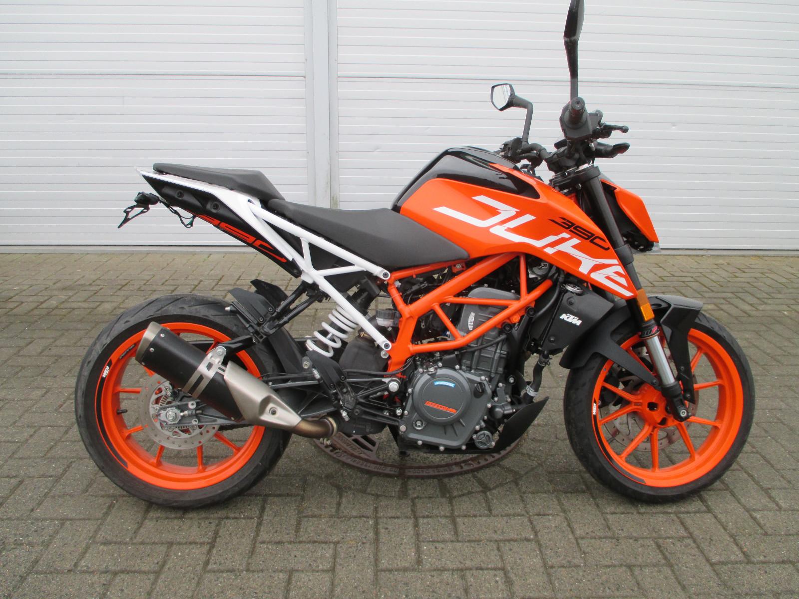 KTM DUKE 390