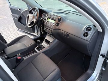 Volkswagen Tiguan - 9