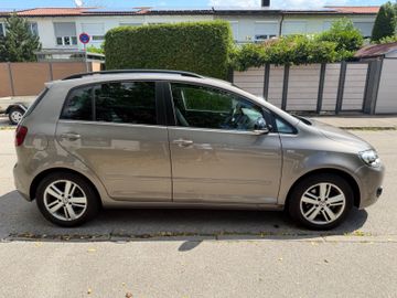 Volkswagen Golf - 4