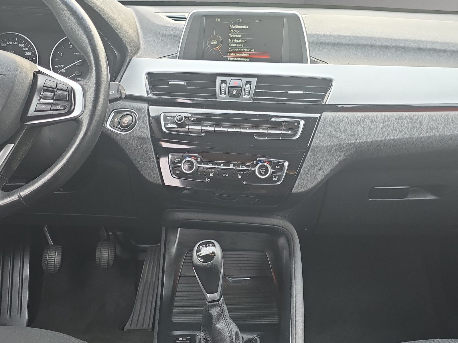 Fahrzeugabbildung BMW X1 sDrive 18d Advantage NAVI TEMPOMAT KLIMA PDC