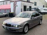 BMW 523i Limousine*XENON*KLIMA*PDC*APPLE CAR PLAY* - BMW 523 in Bonn