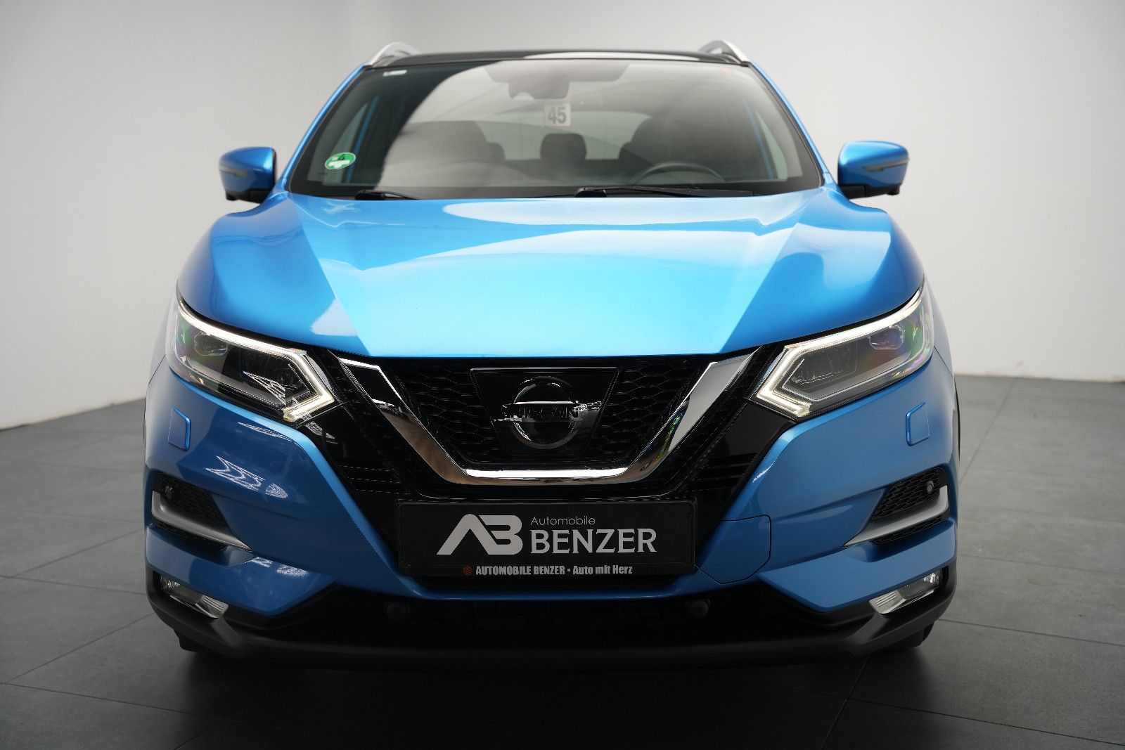 Fahrzeugabbildung Nissan Qashqai Tekna /GLASDACH/360°/MEMORY/NAVI