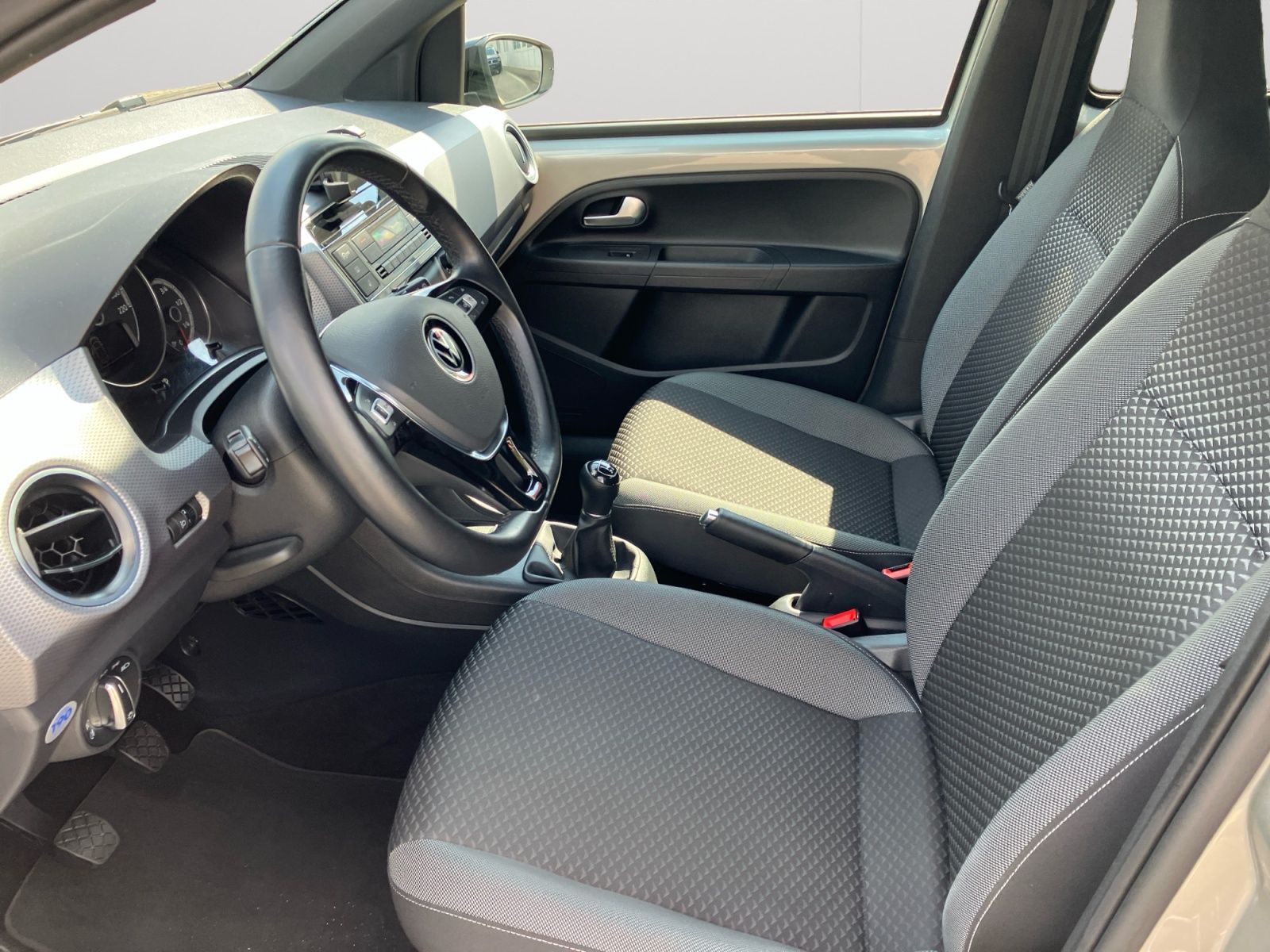 Volkswagen up! - Bild 9