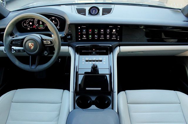 Porsche Panamera 4 E-Hybrid*ACC,Head-Up,Sitzlüft,14-Wege