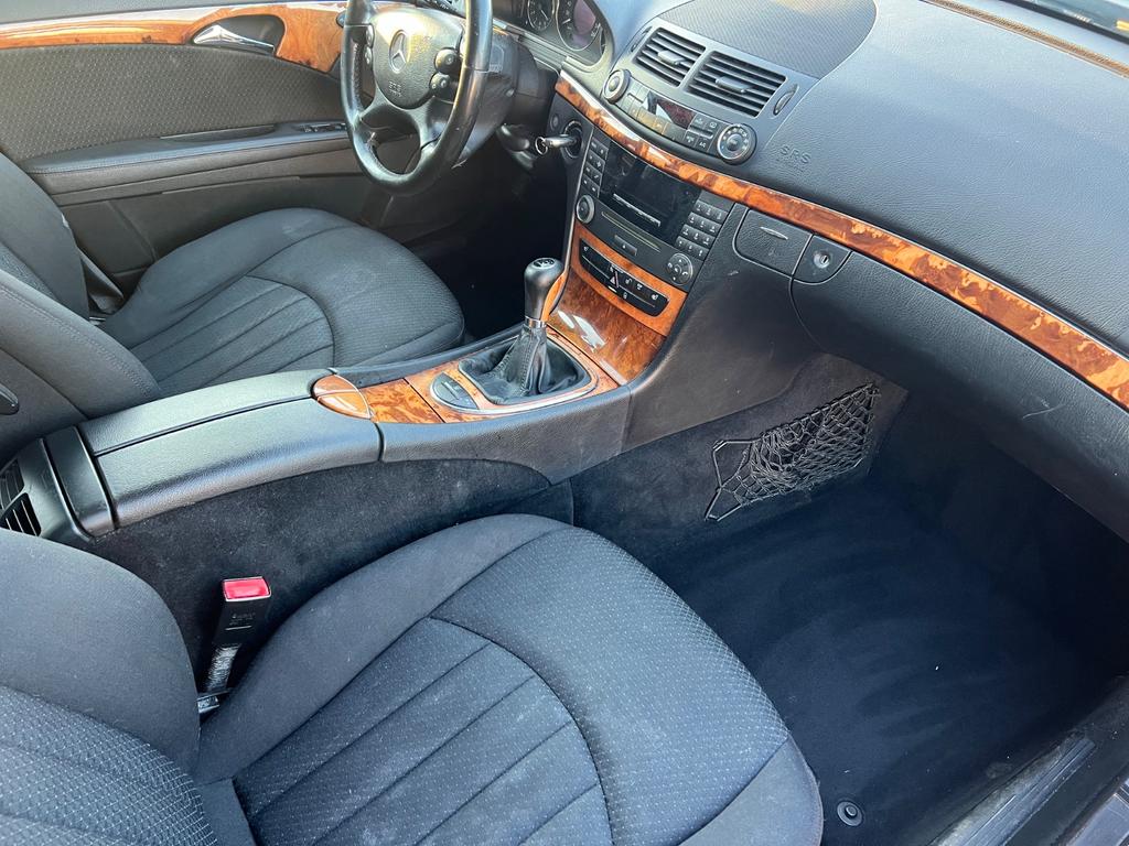 Mercedes-Benz E 220