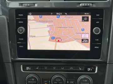 Volkswagen Golf VII Va. Comfl. 1,5l TSI 150 PS 7-Gang-DSG