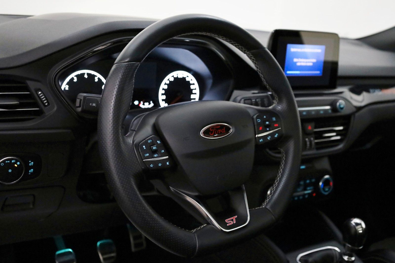 Fahrzeugabbildung Ford Focus Lim. ST,Navi,SH,HUD,Kamera,ACC,Panorama+WR