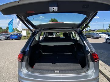 Volkswagen Tiguan Allspace - 11