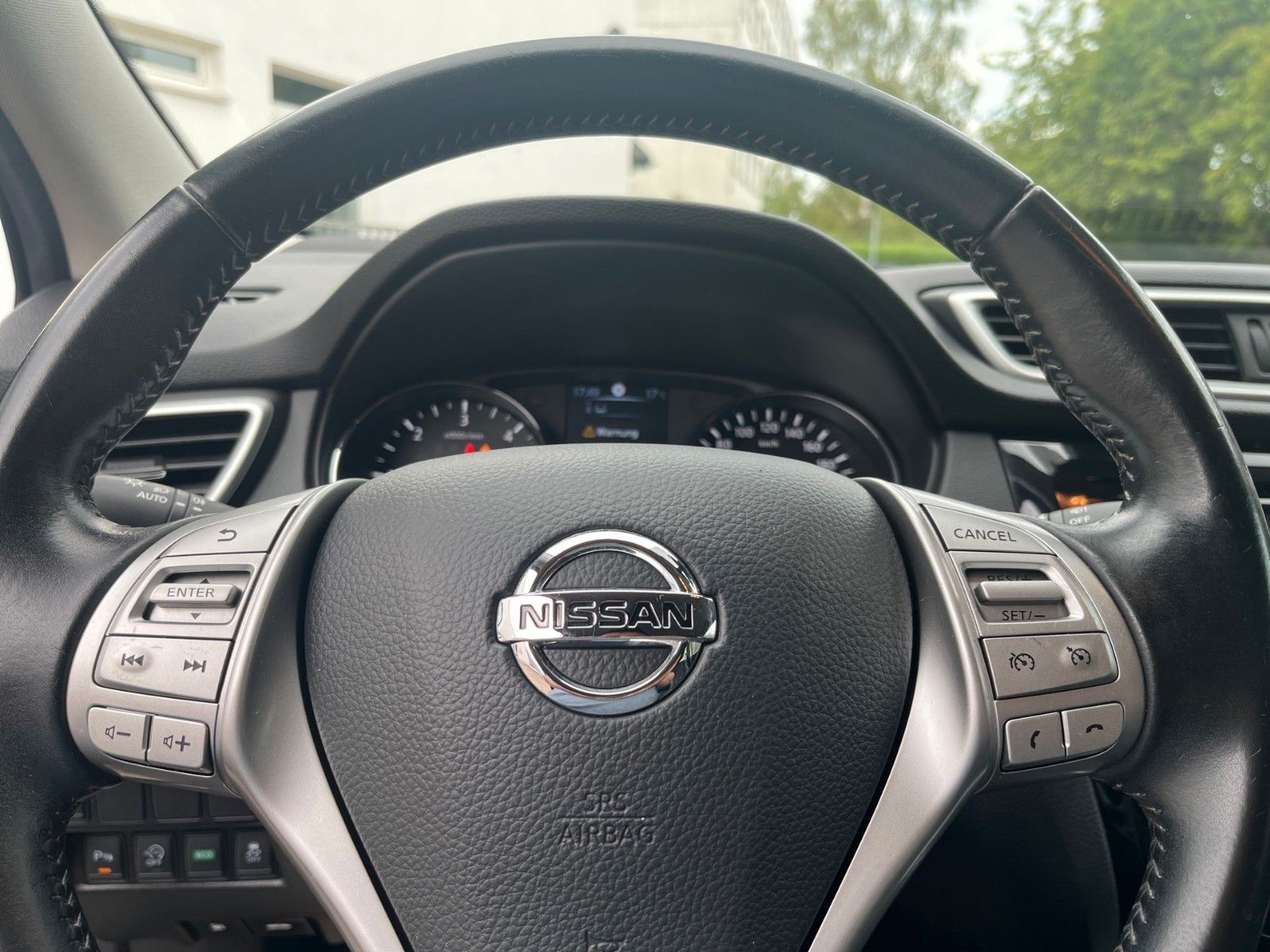 Nissan Qashqai 1.6 dCi Xtronic TEKNA – Bild 20