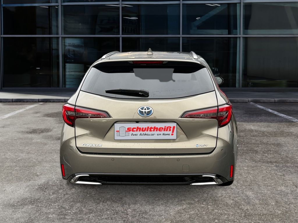 Fahrzeugabbildung Toyota Corolla 1.8 Hybrid Touring Sports Team Deutschla