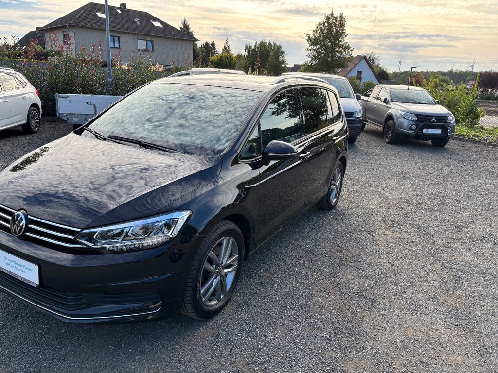 Image of Volkswagen Touran