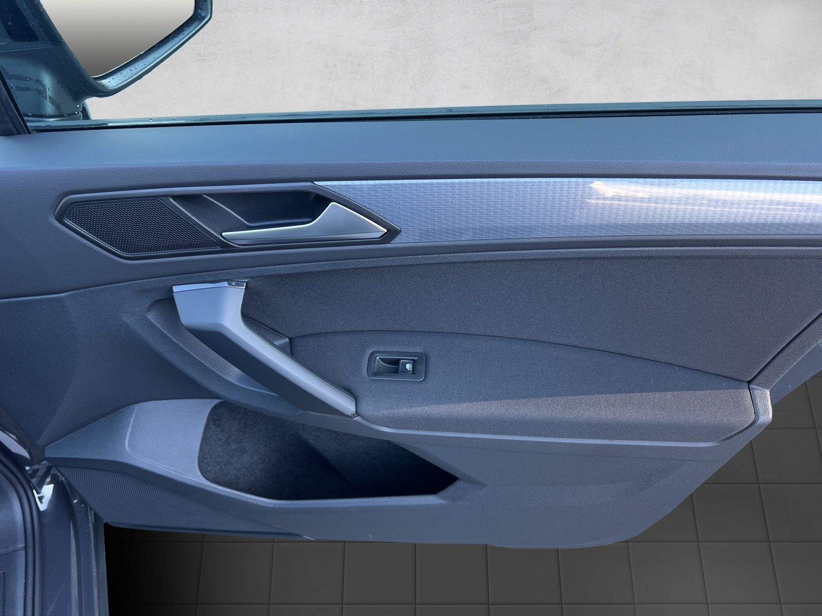 Tiguan Life 2.0 TDI DSG 4M Navi*LED*Standhzg.