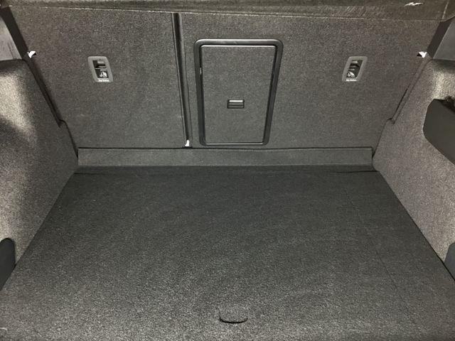 Fahrzeugabbildung Skoda Karoq Selection 1.5TSI DSG/Kamera/SHZ/SmartLink