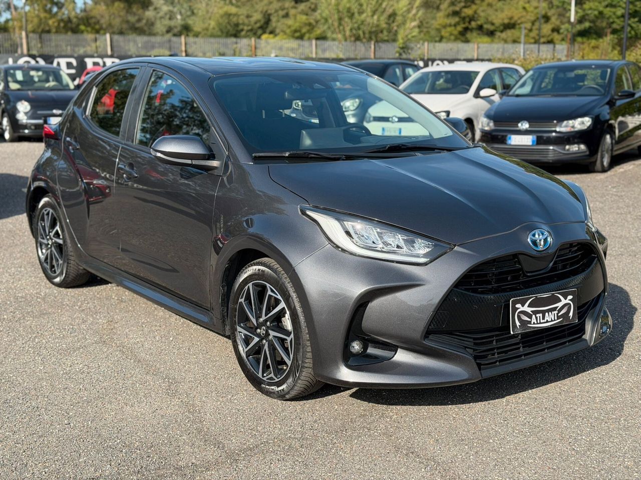 TOYOTA Yaris