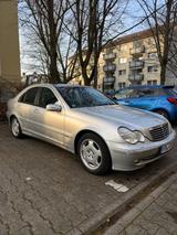 Mercedes-Benz C 240 AVANTGARDE Avantgarde - Mercedes C 240 mit Schiebedach