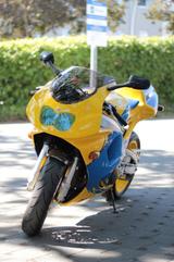 Honda CBR 900 rr   SC 33 - HONDA 1997 CBR 900