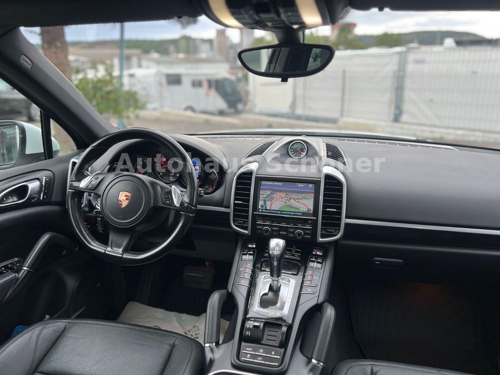 Porsche Cayenne 3.0 Diesel | 245 ch | BVA | Toit panoramique | Bose | Chauffage auxiliaire | Attelage amovible