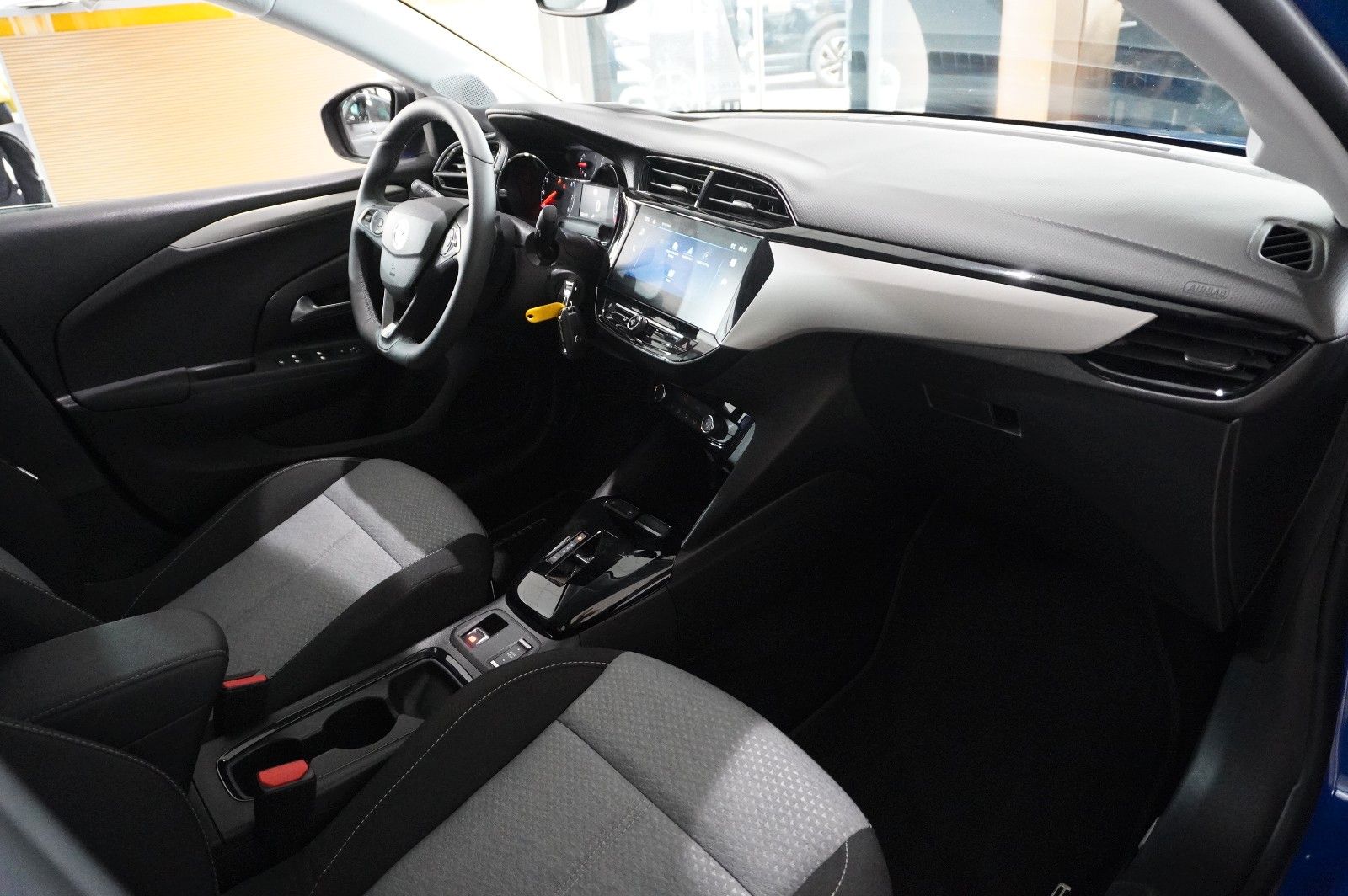 Fahrzeugabbildung Opel Corsa F 1.2T EDITION NAVI/LED/SPORT/SHZ/PDC/DAB+
