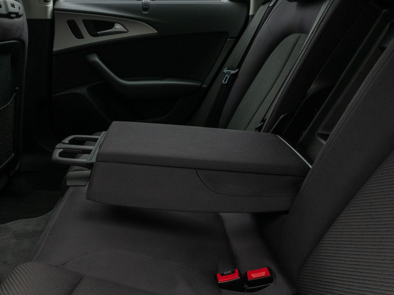 Fahrzeugabbildung Audi A6 Avant 3.0 TDI Kamera Panorama AHK Navi Sitzhz
