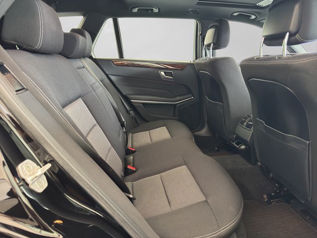 Fahrzeugabbildung Mercedes-Benz E 350 Td BlueTec 4M Elegance+ILS+Comand+GSD+AHK
