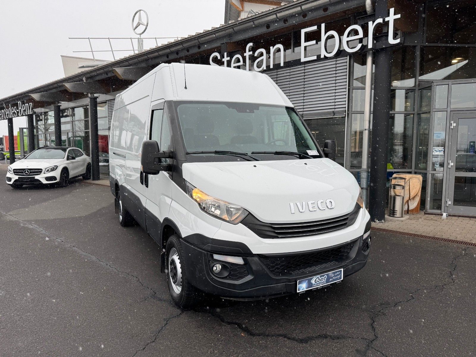 Fahrzeugabbildung Iveco Daily 35S12 *R3.520mm*AHK*Automatik*51.272km!!