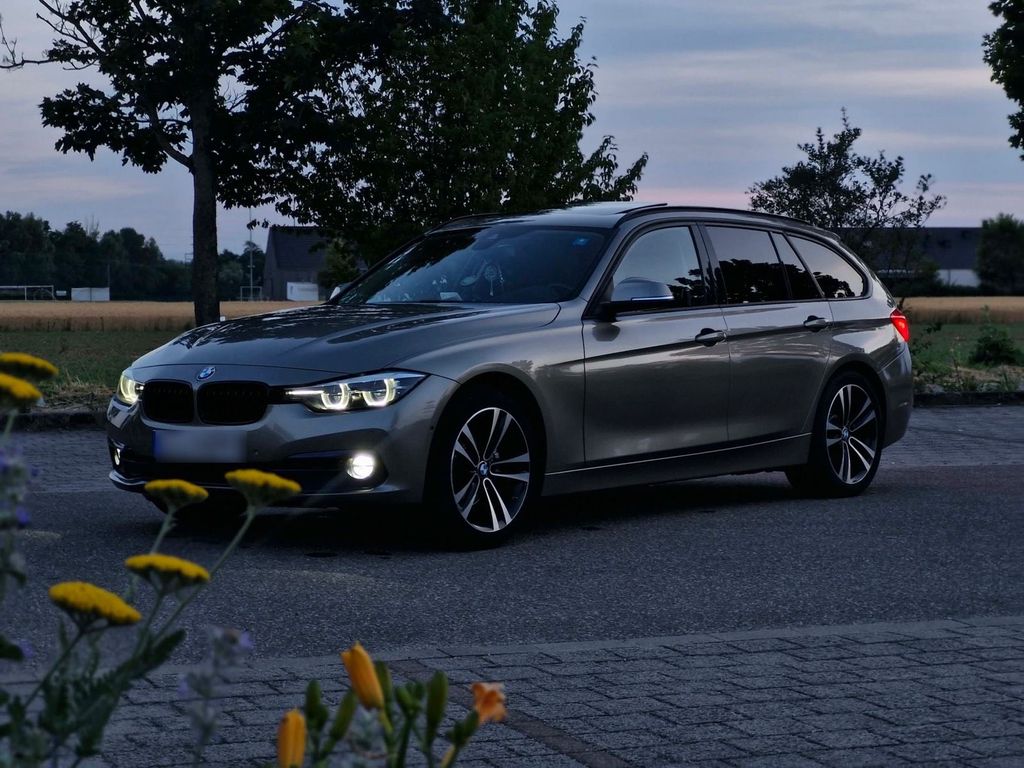 Image of BMW 320