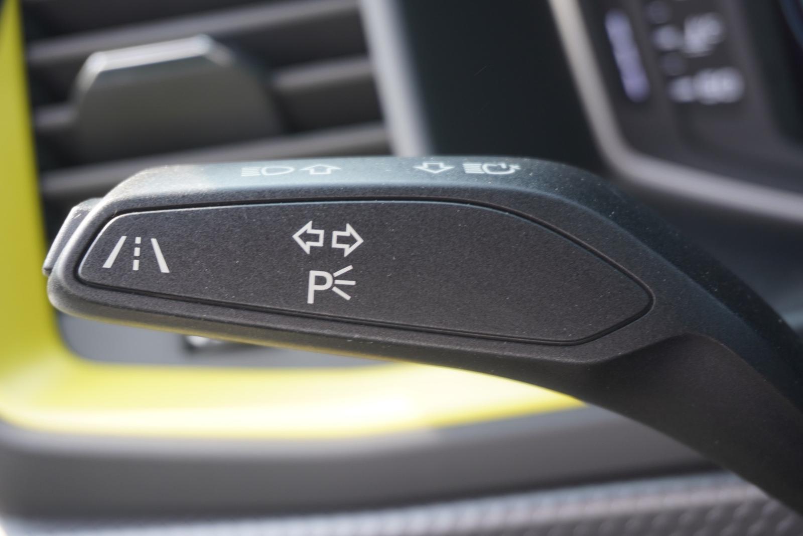 Audi A1 SB 30 1.0 TFSI S-Line LED Keyless Bluetooth
