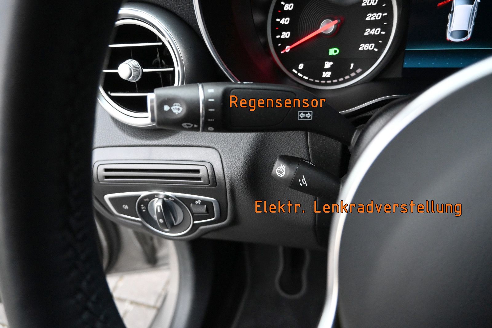 Fahrzeugabbildung Mercedes-Benz GLC 300 d 4MAT. Coupé AMG LINE °MEMORY°SITZKLIMA