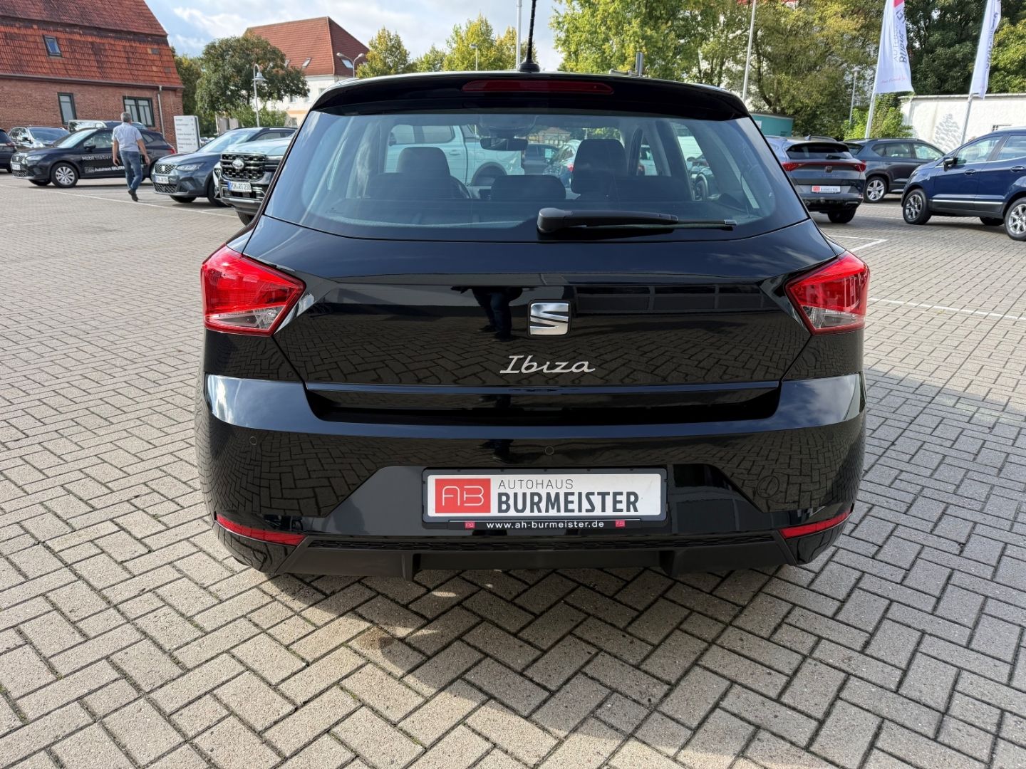 Fahrzeugabbildung SEAT Ibiza Style DigiCockpit LED CarPlay Klima Front