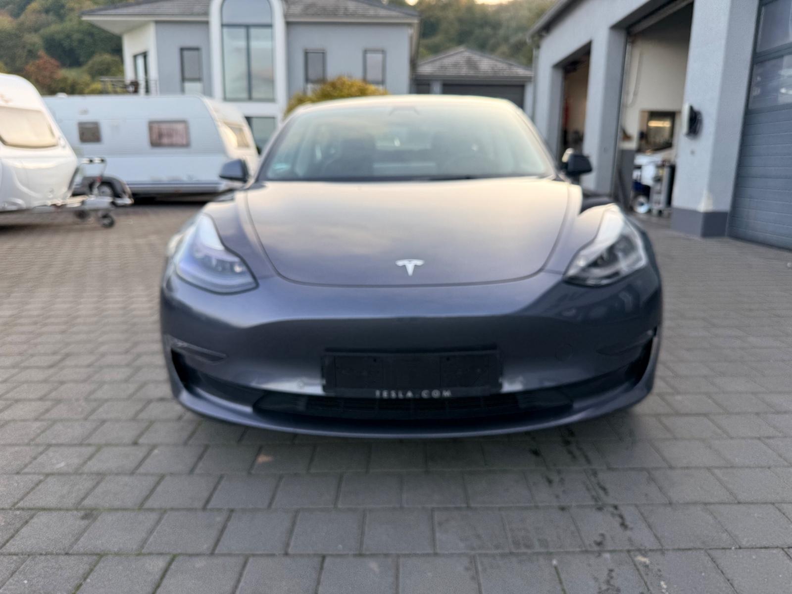 Tesla Model 3 Long Range 441ch 4x4 - 1 ère main - Pompe à chaleur - Camera 360 - Autopilot
