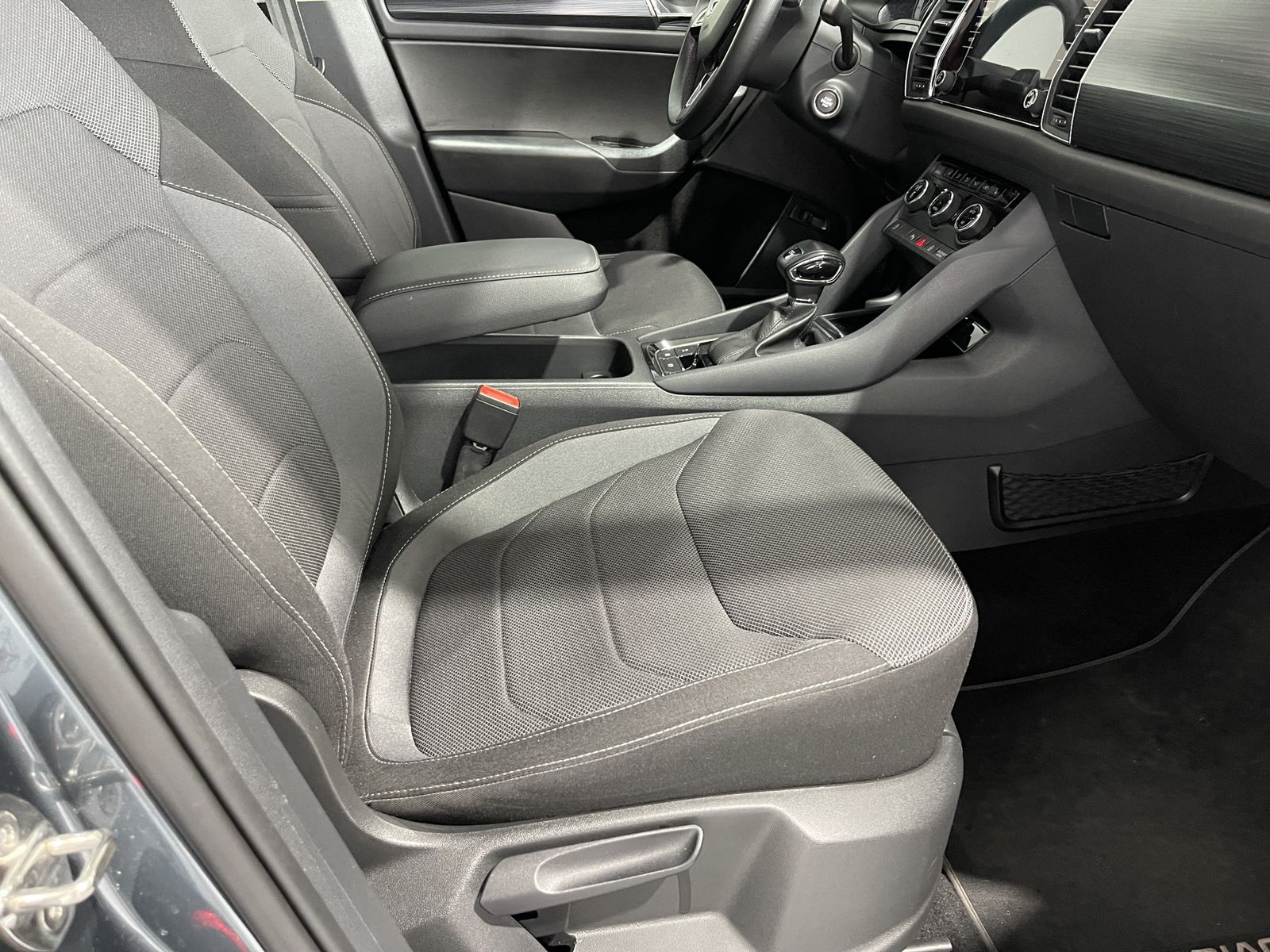 Fahrzeugabbildung SKODA Kodiaq Ambition 2.0 TDI*AHK*ACC*Cam*STHZ*Navi*