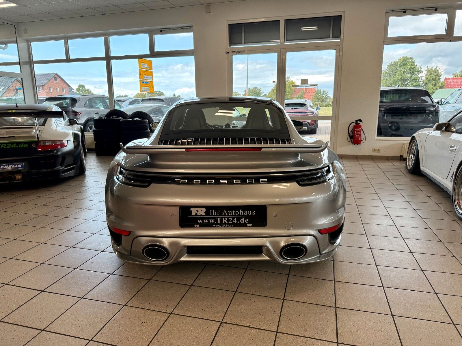 Fahrzeugabbildung Porsche 911 992 Turbo S LIFT/SportDesign/Glasdach/ACC