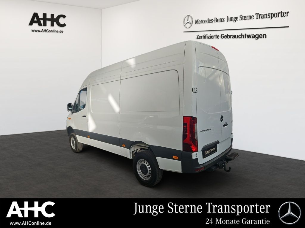 Fahrzeugabbildung Mercedes-Benz Sprinter 319 CDI Kasten L2H2 4x4 Schwingsitz LED
