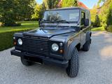 Land Rover Defender 90 Td5 Softtop 1. Hand 17 TKM (!) - Land Rover Defender: Cabrio