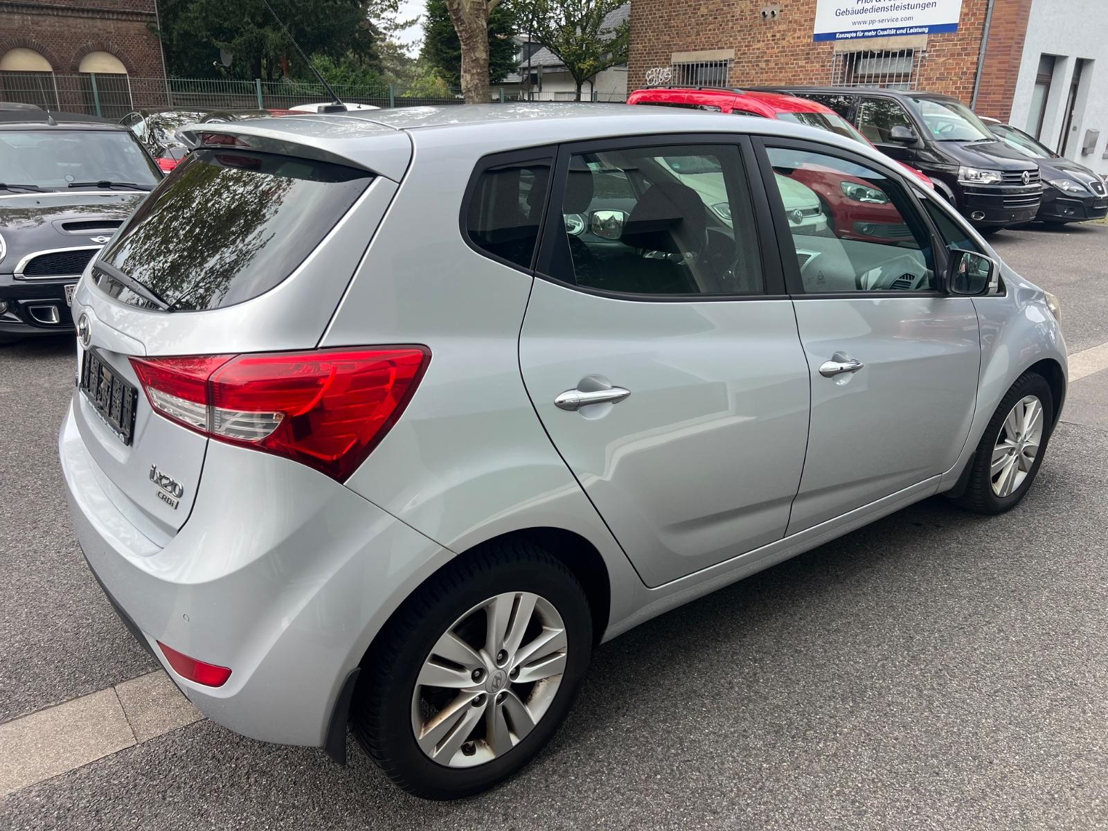 Hyundai ix20 2011 — photo 5
