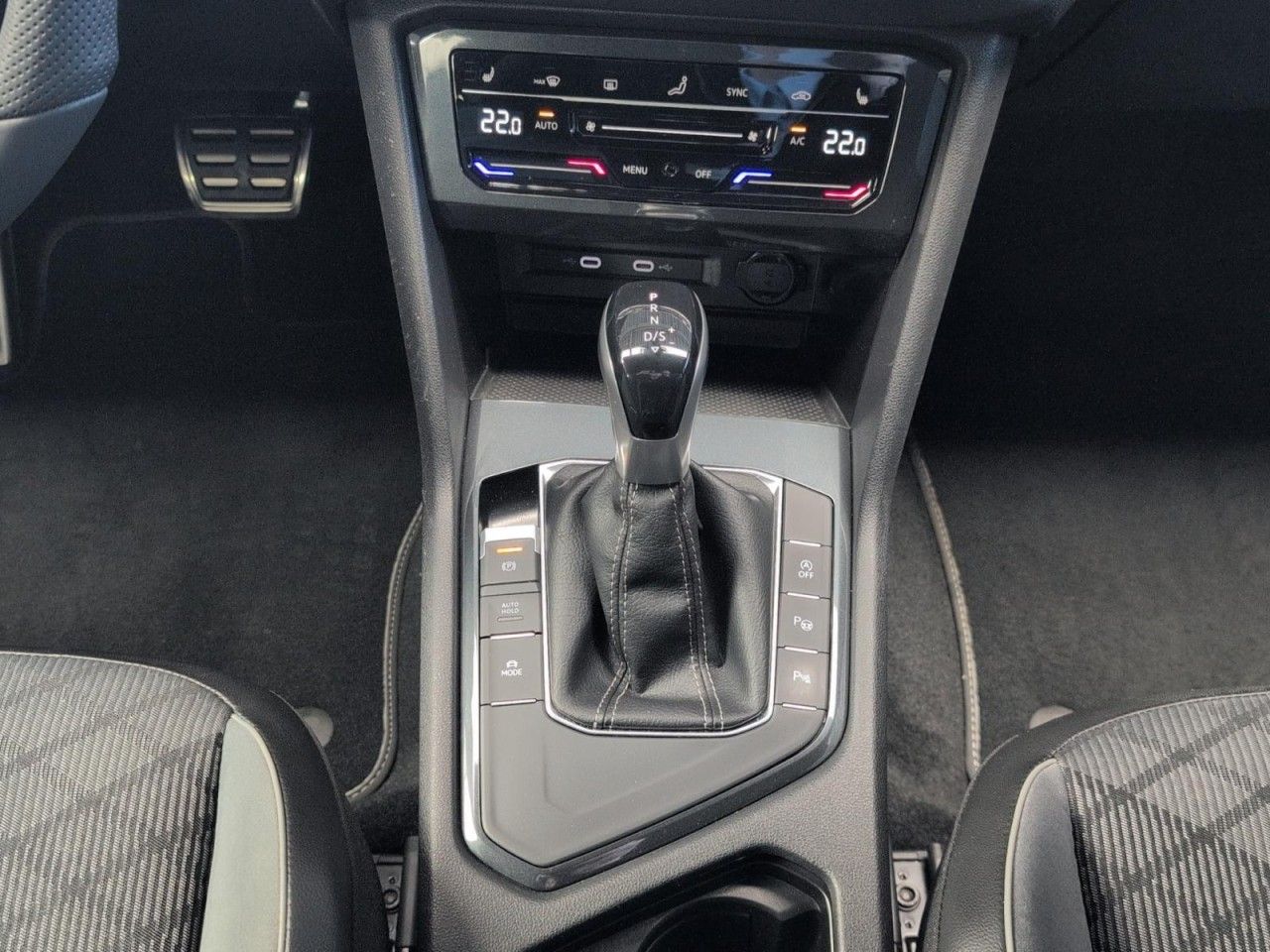 Tiguan R-Line 1.5 TSI DSG Klima Navi